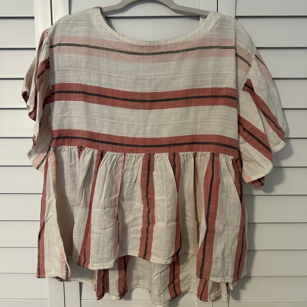 Light linen American Eagle blouse
